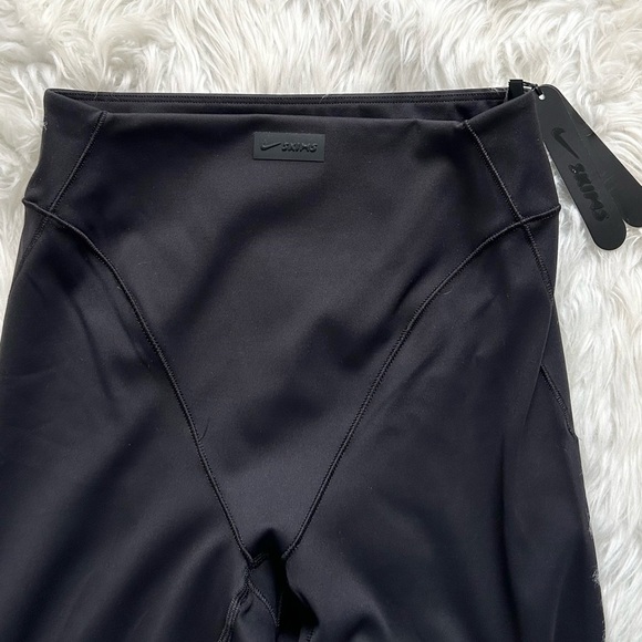 Nike SKIMS Matte V Panel 26 Inch Legging S BO-LEG-7008 - Picture 6 of 9